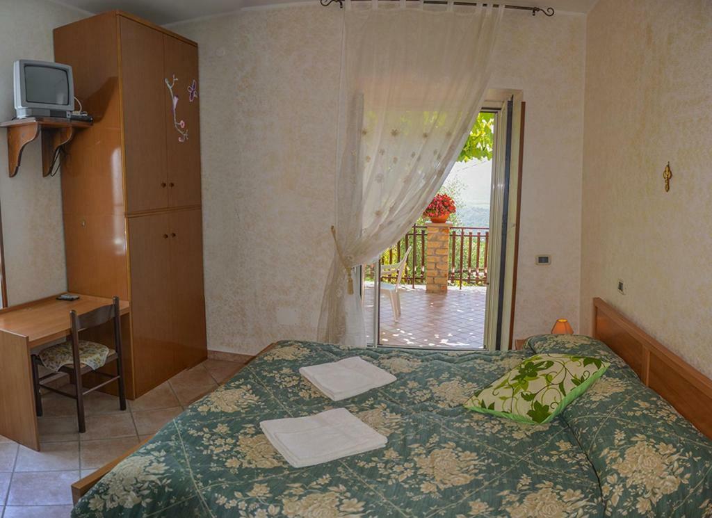 Casa Lieta Bed and Breakfast Subiaco Eksteriør billede
